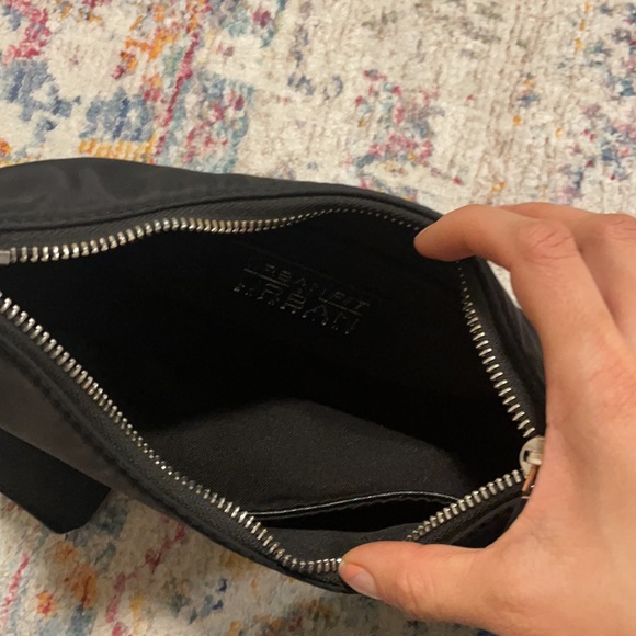 small black purse with adjustable strap & chain - Picture 3 of 8